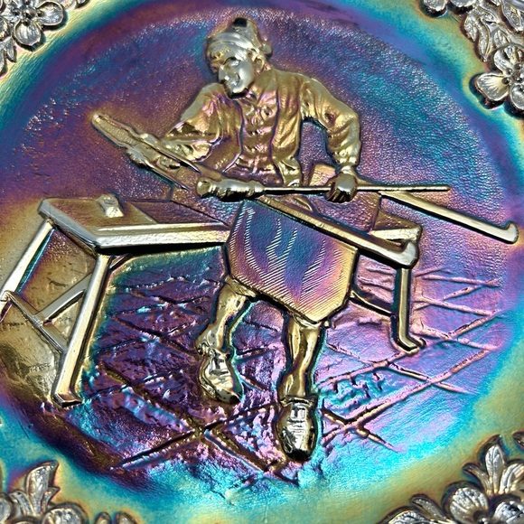 Fenton - Vintage (1970s) Carnival Art Glass Plate. NOT FOR FOOD USE!!! - Picture 16 of 17